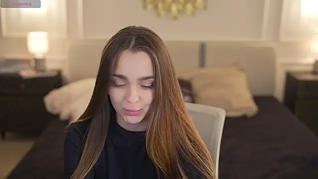 Lana Pulse online show from 10/21/25, 03:13