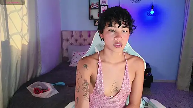 Snapshot of Peggy_Funn chatting on 02/25/25, 06:31 Peggy Funn online show from 02/25/25, 06:31