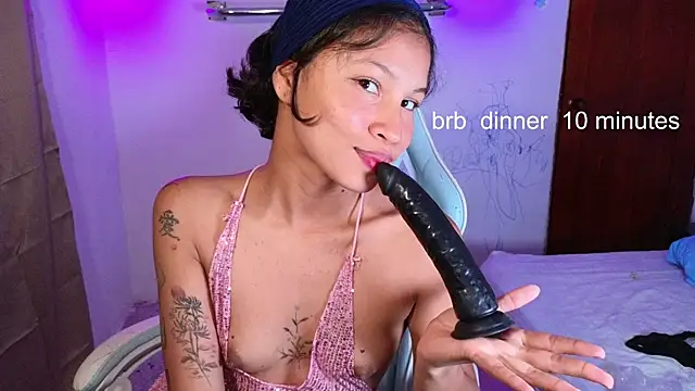 Snapshot of Peggy_Funn chatting on 09/10/25, 12:43 Peggy Funn online show from 09/10/25, 12:43