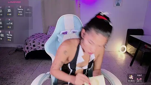 Snapshot of Peggy_Funn chatting on 09/29/25, 11:42 Peggy Funn online show from 09/29/25, 11:42