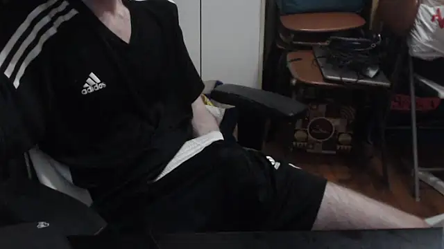 Snapshot of _Nico03_ chatting on 09/24/25, 12:58 Nico03 online show from 09/24/25, 12:58