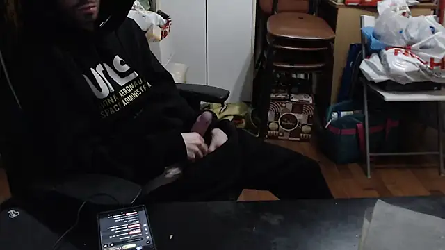 Snapshot of _Nico03_ chatting on 10/24/25, 01:57 Nico03 online show from 10/24/25, 01:57