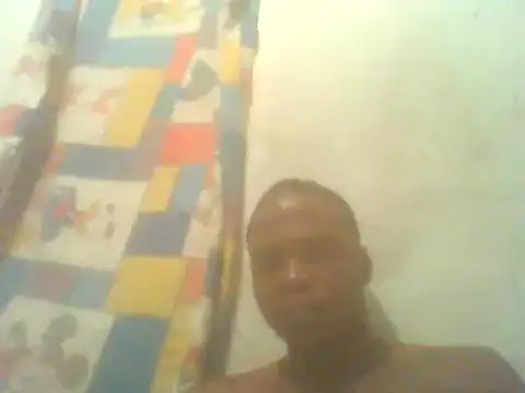 Snapshot of POPEMZY69 chatting on 01/05/25, 05:30 POPEMZY69 online show from 01/05/25, 05:30