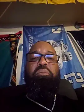 Snapshot of GallowayGooch1085 chatting on 03/24/26, 07:46 GallowayGooch1085 online show from 03/24/26, 07:46