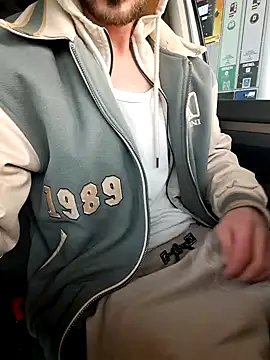 Zeefy online show from 01/10/25, 02:34