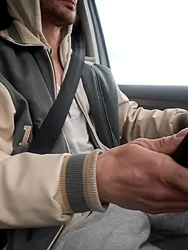 Zeefy online show from 03/14/25, 07:37