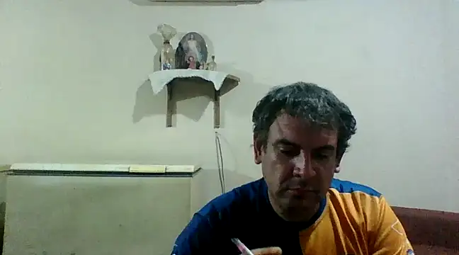 Snapshot of Rodrigo_happy chatting on 01/31/25, 05:51 Rodrigo happy online show from 01/31/25, 05:51