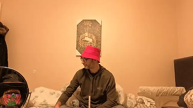 Snapshot of hailzeffn chatting on 01/12/26, 03:39 hailzeffn online show from 01/12/26, 03:39