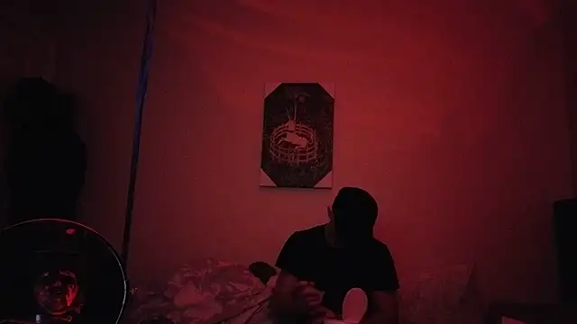 Snapshot of hailzeffn chatting on 02/16/26, 03:35 hailzeffn online show from 02/16/26, 03:35