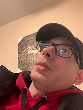 Snapshot of hailzeffn chatting on 02/17/26, 07:53 hailzeffn online show from 02/17/26, 07:53