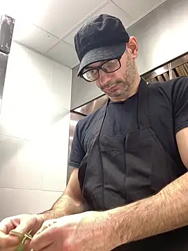 hailzeffn online show from 03/18/26, 01:47