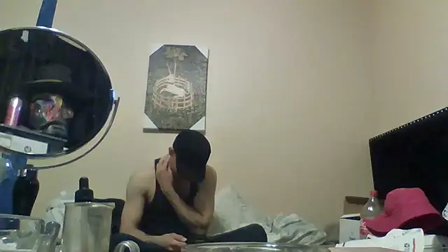 Snapshot of hailzeffn chatting on 05/15/26, 08:05 hailzeffn online show from 05/15/26, 08:05