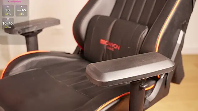 Vikky Love online show from 02/14/25, 07:33