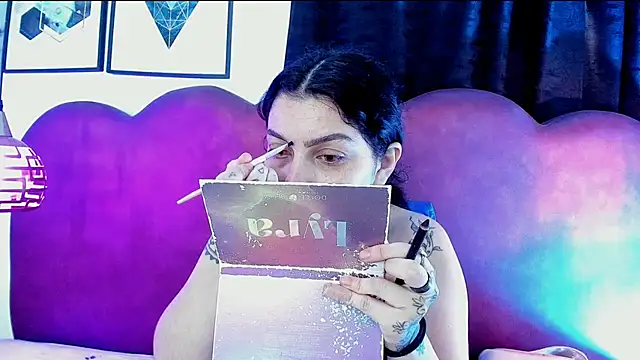 Snapshot of sophy_rock chatting on 06/15/26, 02:41 sophy rock online show from 06/15/26, 02:41