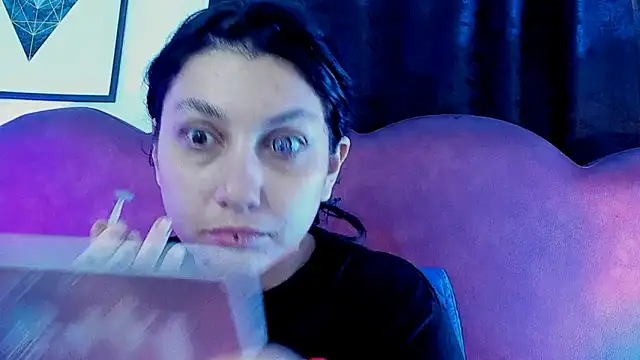 Snapshot of sophy_rock chatting on 06/18/26, 03:16 sophy rock online show from 06/18/26, 03:16