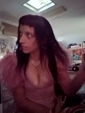 Snapshot of whitetrashdirtyslut chatting on 04/10/26, 01:49 whitetrashdirtyslut online show from 04/10/26, 01:49