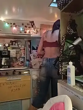 Snapshot of whitetrashdirtyslut chatting on 05/19/26, 01:39 whitetrashdirtyslut online show from 05/19/26, 01:39