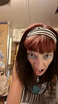 Snapshot of whitetrashdirtyslut chatting on 06/10/26, 11:09 whitetrashdirtyslut online show from 06/10/26, 11:09