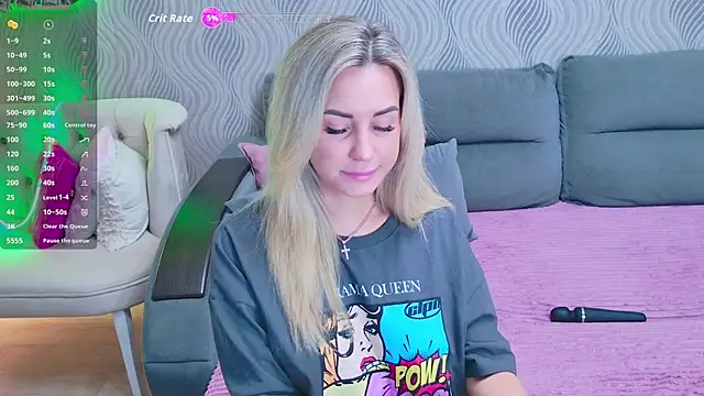 Snapshot of ExplosiveStuff chatting on 04/10/26, 02:28 ExplosiveStuff online show from 04/10/26, 02:28