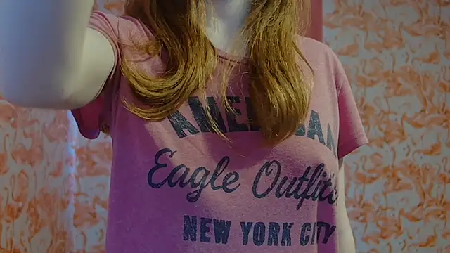 strawberrysmoothie online show from 03/17/25, 08:51