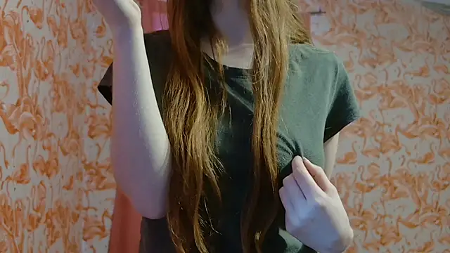 strawberrysmoothie online show from 02/12/26, 09:21