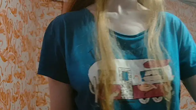 Snapshot of strawberrysmoothie chatting on 04/09/26, 02:33 strawberrysmoothie online show from 04/09/26, 02:33