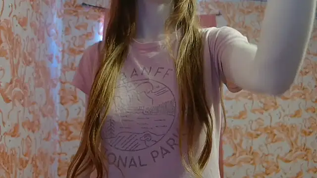 Snapshot of strawberrysmoothie chatting on 04/23/26, 06:54 strawberrysmoothie online show from 04/23/26, 06:54