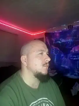 Snapshot of Spunonymous chatting on 01/01/25, 01:26 Spunonymous online show from 01/01/25, 01:26