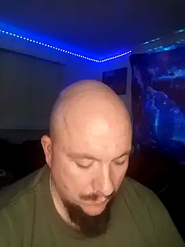 Snapshot of Spunonymous chatting on 01/01/25, 09:07 Spunonymous online show from 01/01/25, 09:07