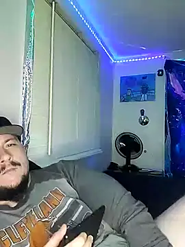 Snapshot of Spunonymous chatting on 01/07/25, 09:29 Spunonymous online show from 01/07/25, 09:29