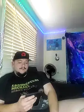 Snapshot of Spunonymous chatting on 01/08/25, 08:07 Spunonymous online show from 01/08/25, 08:07