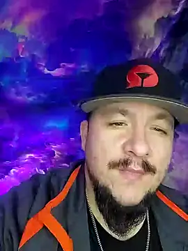 Snapshot of Spunonymous chatting on 01/11/25, 12:18 Spunonymous online show from 01/11/25, 12:18