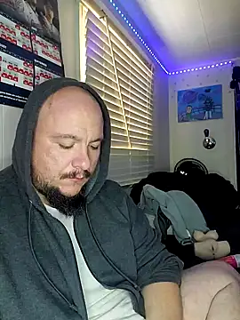 Snapshot of Spunonymous chatting on 01/16/25, 04:18 Spunonymous online show from 01/16/25, 04:18