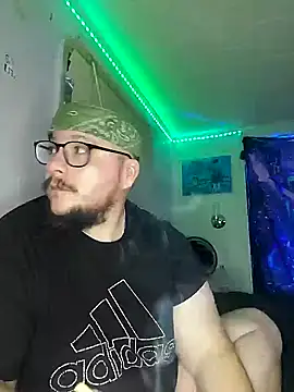 Snapshot of Spunonymous chatting on 02/07/25, 01:58 Spunonymous online show from 02/07/25, 01:58