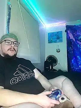 Snapshot of Spunonymous chatting on 02/07/25, 05:20 Spunonymous online show from 02/07/25, 05:20