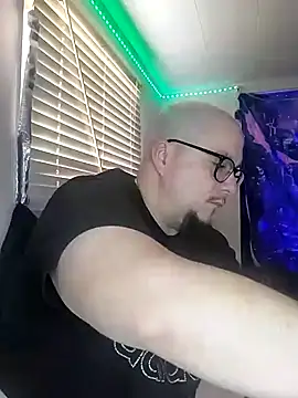 Snapshot of Spunonymous chatting on 02/14/25, 04:52 Spunonymous online show from 02/14/25, 04:52