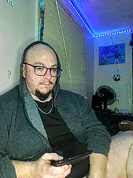 Snapshot of Spunonymous chatting on 02/16/25, 11:27 Spunonymous online show from 02/16/25, 11:27