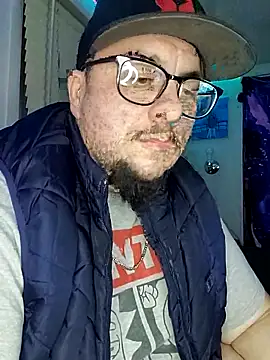 Snapshot of Spunonymous chatting on 03/01/25, 11:58 Spunonymous online show from 03/01/25, 11:58