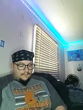 Snapshot of Spunonymous chatting on 03/04/25, 09:54 Spunonymous online show from 03/04/25, 09:54