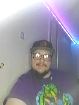 Snapshot of Spunonymous chatting on 03/07/25, 04:24 Spunonymous online show from 03/07/25, 04:24