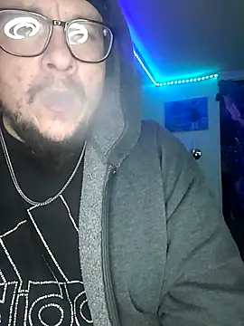 Snapshot of Spunonymous chatting on 03/08/25, 03:39 Spunonymous online show from 03/08/25, 03:39