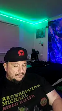 Snapshot of Spunonymous chatting on 03/09/25, 04:05 Spunonymous online show from 03/09/25, 04:05