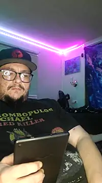 Snapshot of Spunonymous chatting on 03/09/25, 08:29 Spunonymous online show from 03/09/25, 08:29