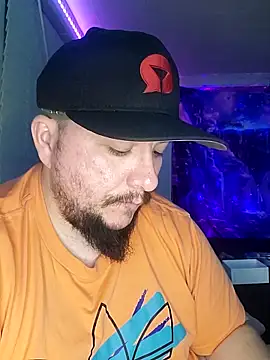 Snapshot of Spunonymous chatting on 03/21/25, 11:56 Spunonymous online show from 03/21/25, 11:56