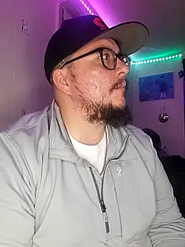 Snapshot of Spunonymous chatting on 03/23/25, 12:15 Spunonymous online show from 03/23/25, 12:15