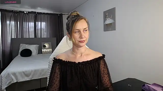 Vanessa Nowak online show from 05/10/26, 10:31