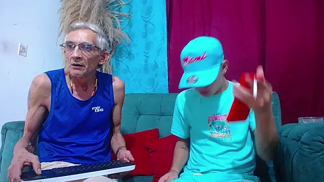 Leon hot X online show from 01/08/25, 10:06