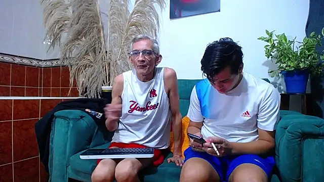 Leon hot X online show from 01/20/25, 11:10