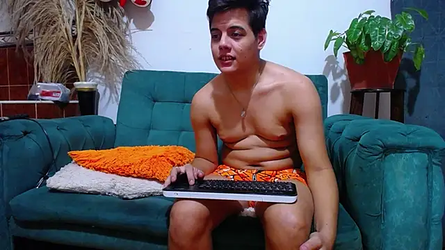 Leon hot X online show from 03/01/25, 10:45