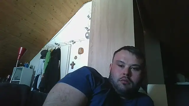 hotshot5395 online show from 05/12/26, 06:43